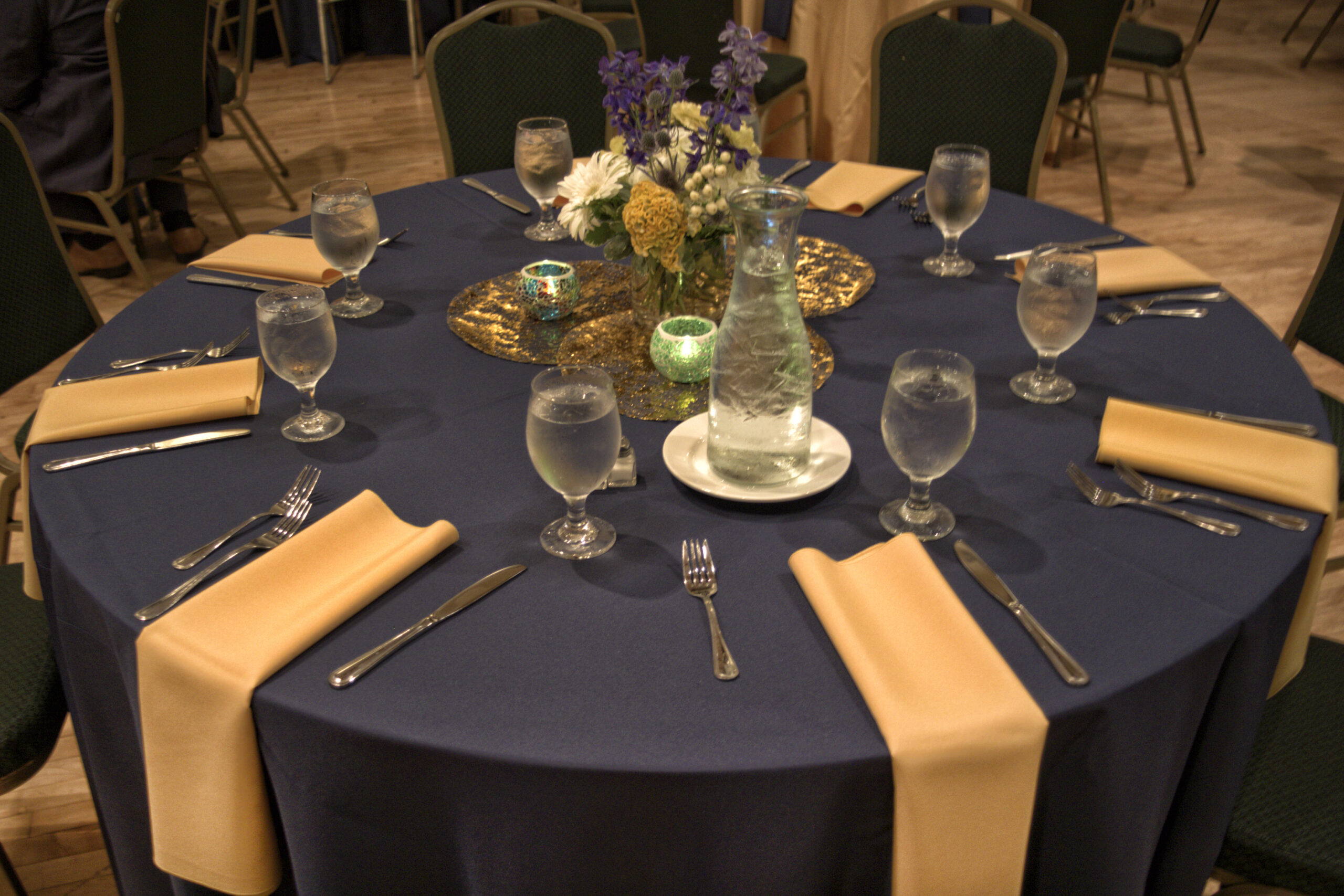 3 table blue
