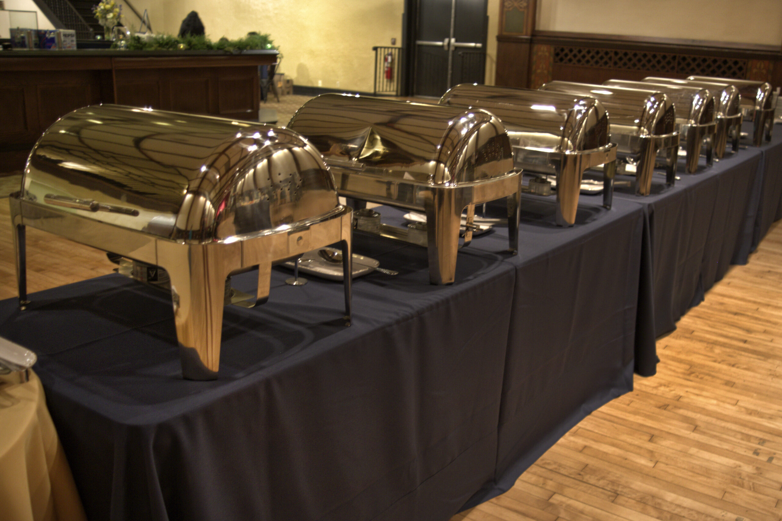7 buffet tables